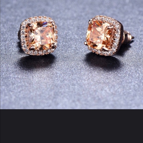 NWT 18K rose gold plated champagne stone earrings - Picture 4 of 4